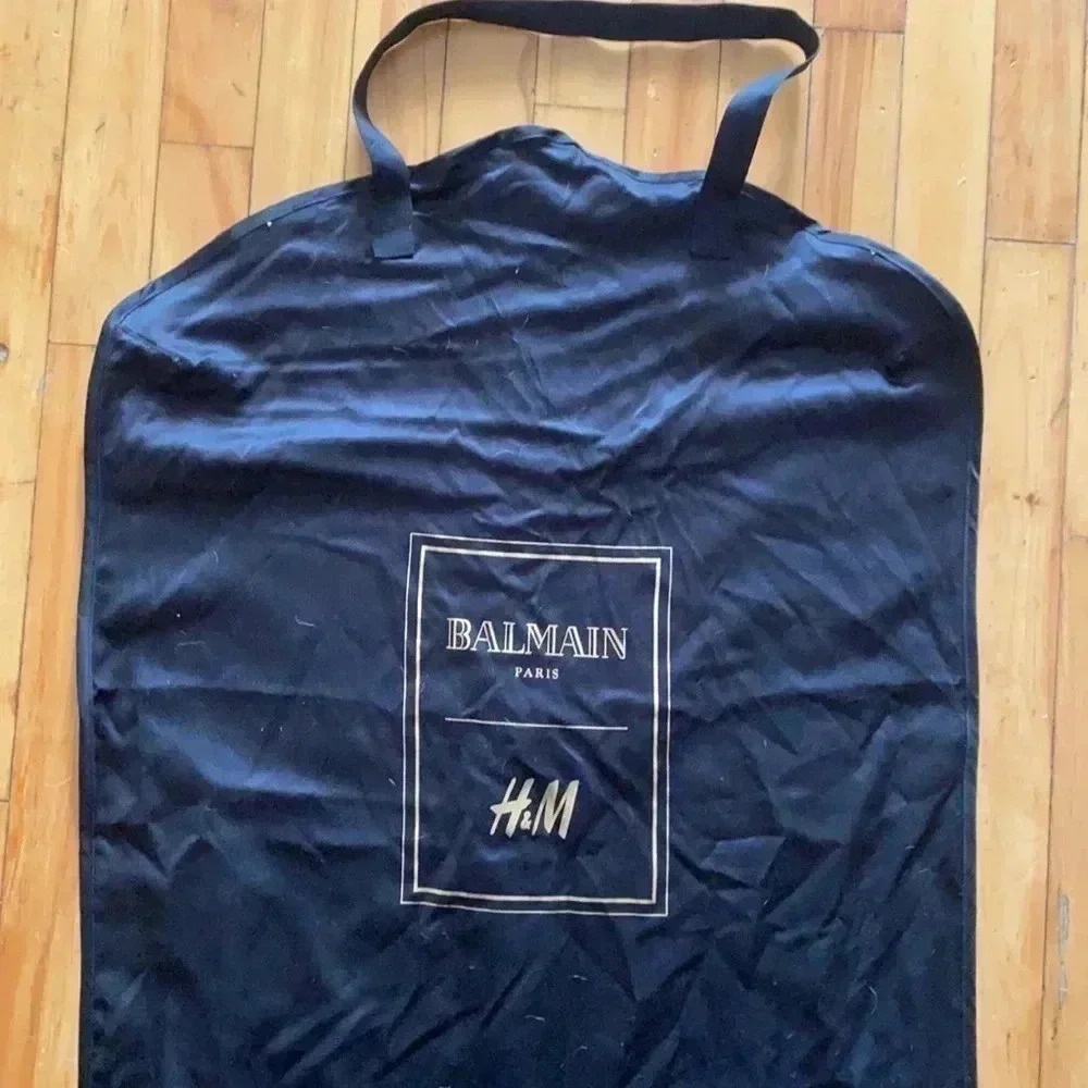 Balmain x hm  garment bag‎